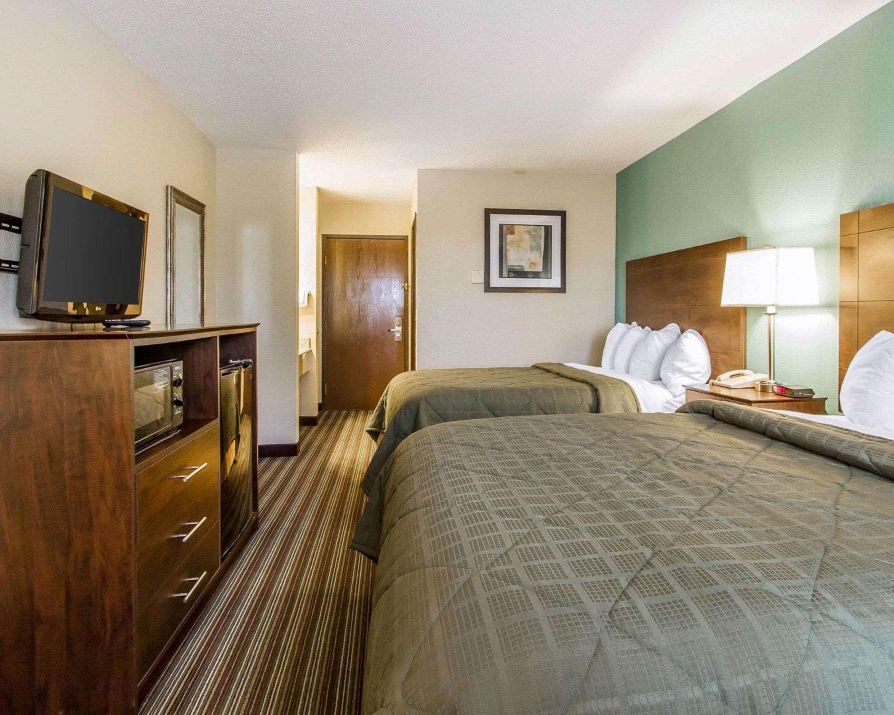 Quality Inn Murray University Area Exteriör bild
