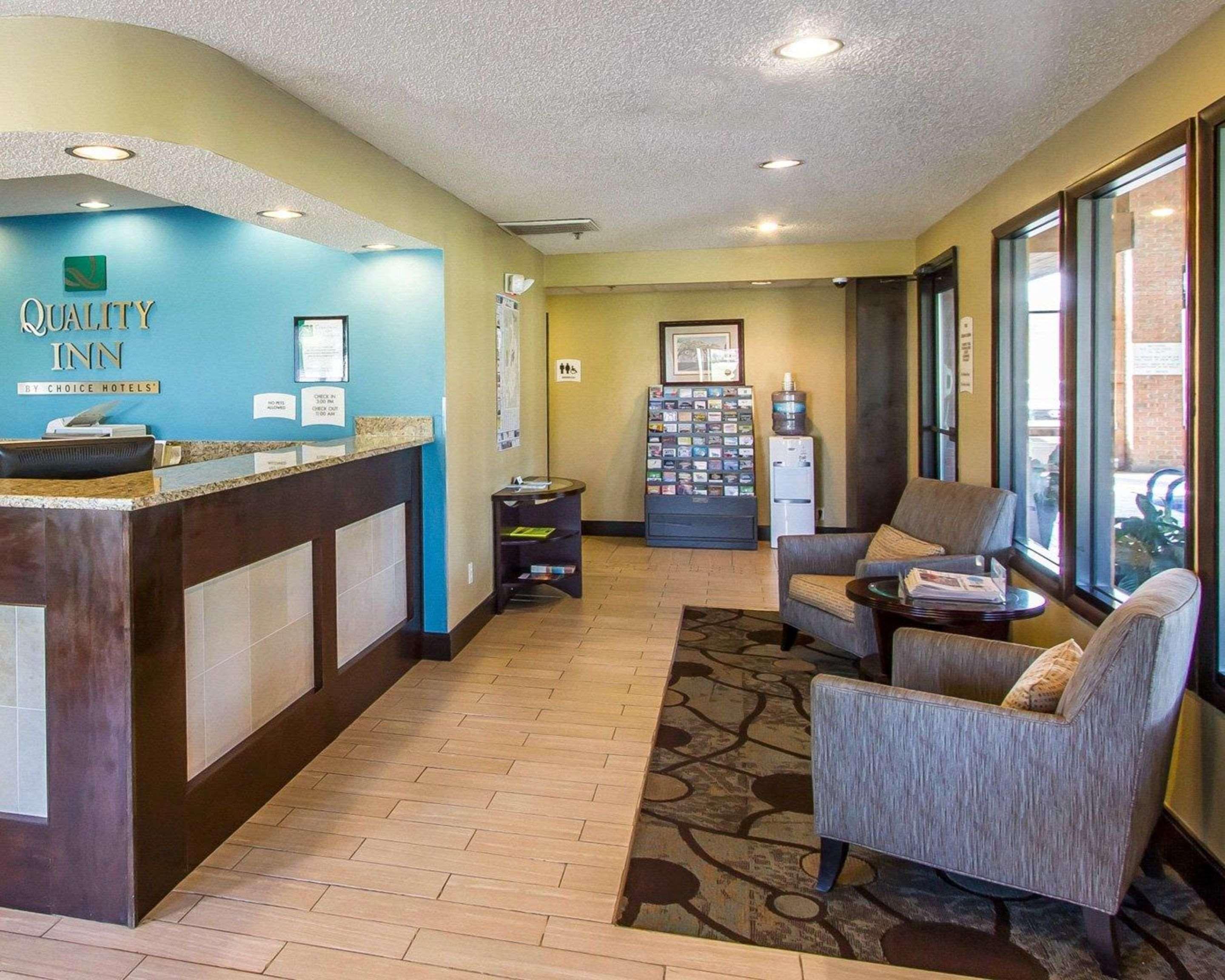 Quality Inn Murray University Area Exteriör bild
