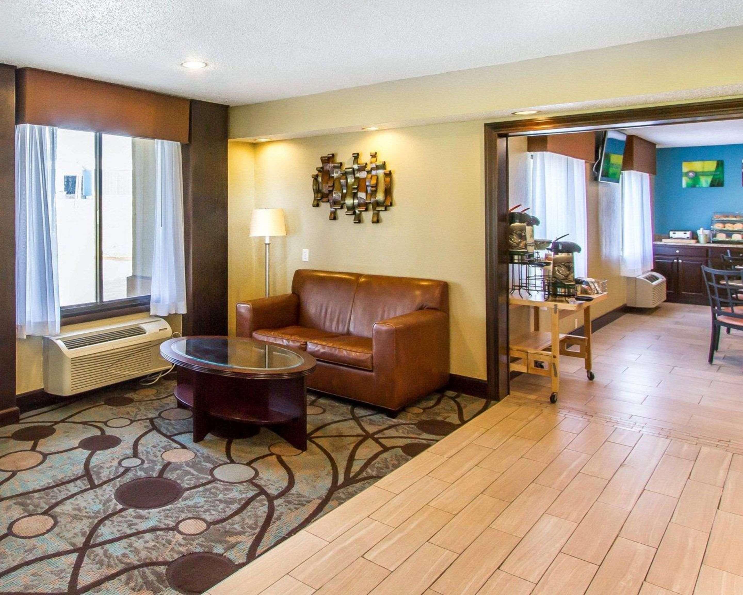 Quality Inn Murray University Area Exteriör bild